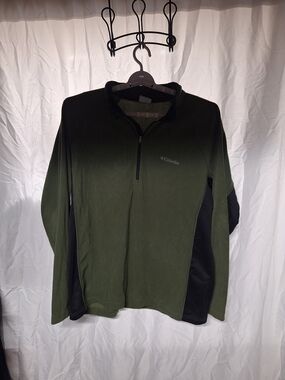 Columbia Olive Green and Black Quarter-Zip Pullover